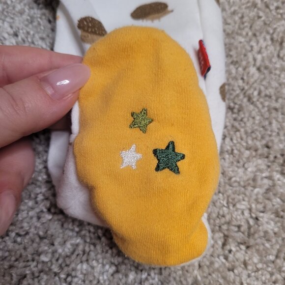 Like New! Magnetic Me Footed Pajama and Blanket Set, 100% Organic Cotton - Picture 5 of 6